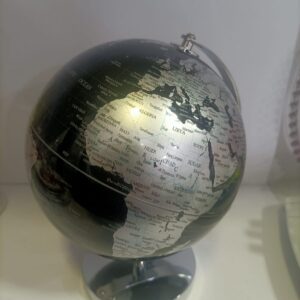 MAPPAMONDO NERO ARGENTO IDEA REGALO