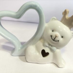 BOMBONIERA ORSETTO CON CUORE AZZURRO E CORONCINA