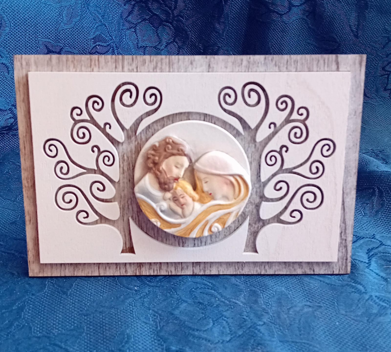 Bomboniere Scatoline Con Sacra Famiglia In Plastica – 5x5x7 Cm, Cristallo E Piastra Cuore, Vari Colori (Giallo, Rosa, Azzurro, Bianco)
