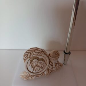 ICONA COMUNIONE CON PENNA SU BASE PLEXI CON SACRA FAMIGLIA E CALICE COMUNIONE