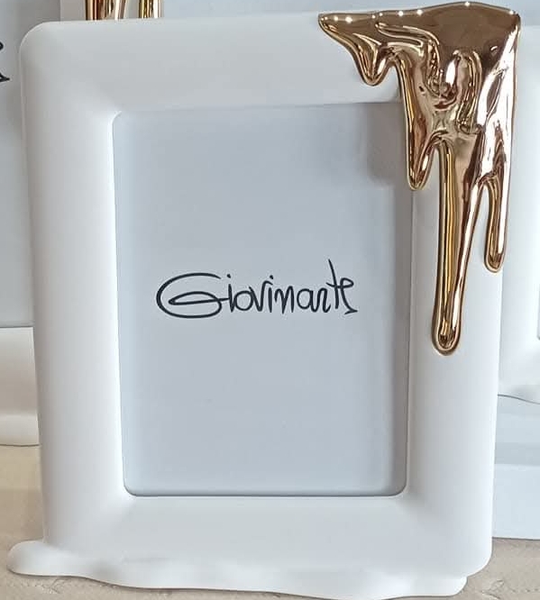 Portafoto bianco con colatura in oro