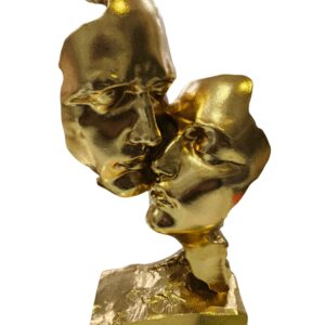 Scultura coppia innamorati oro