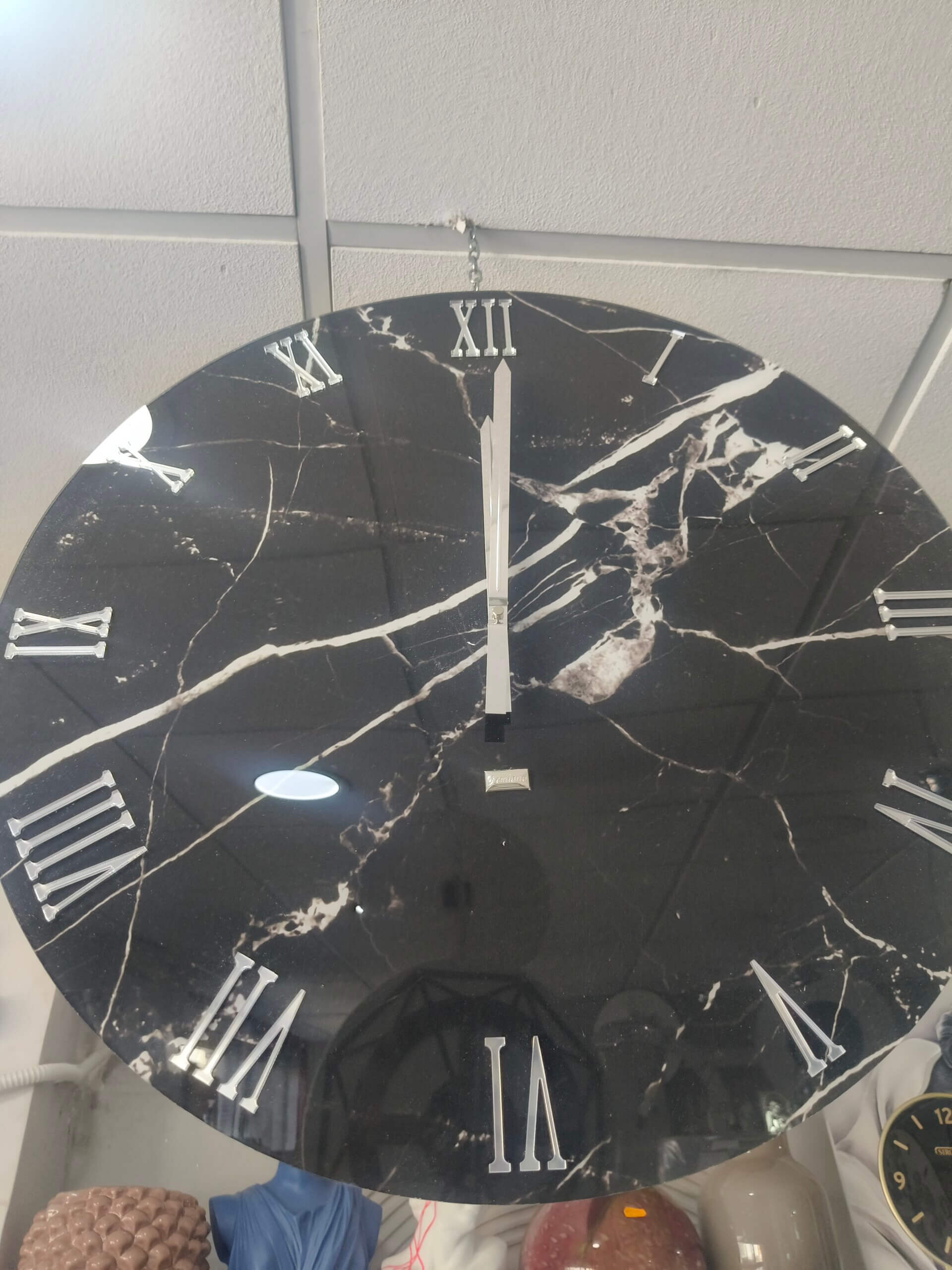 Orologio effetto marmo nero e bianco diametro 60 cm