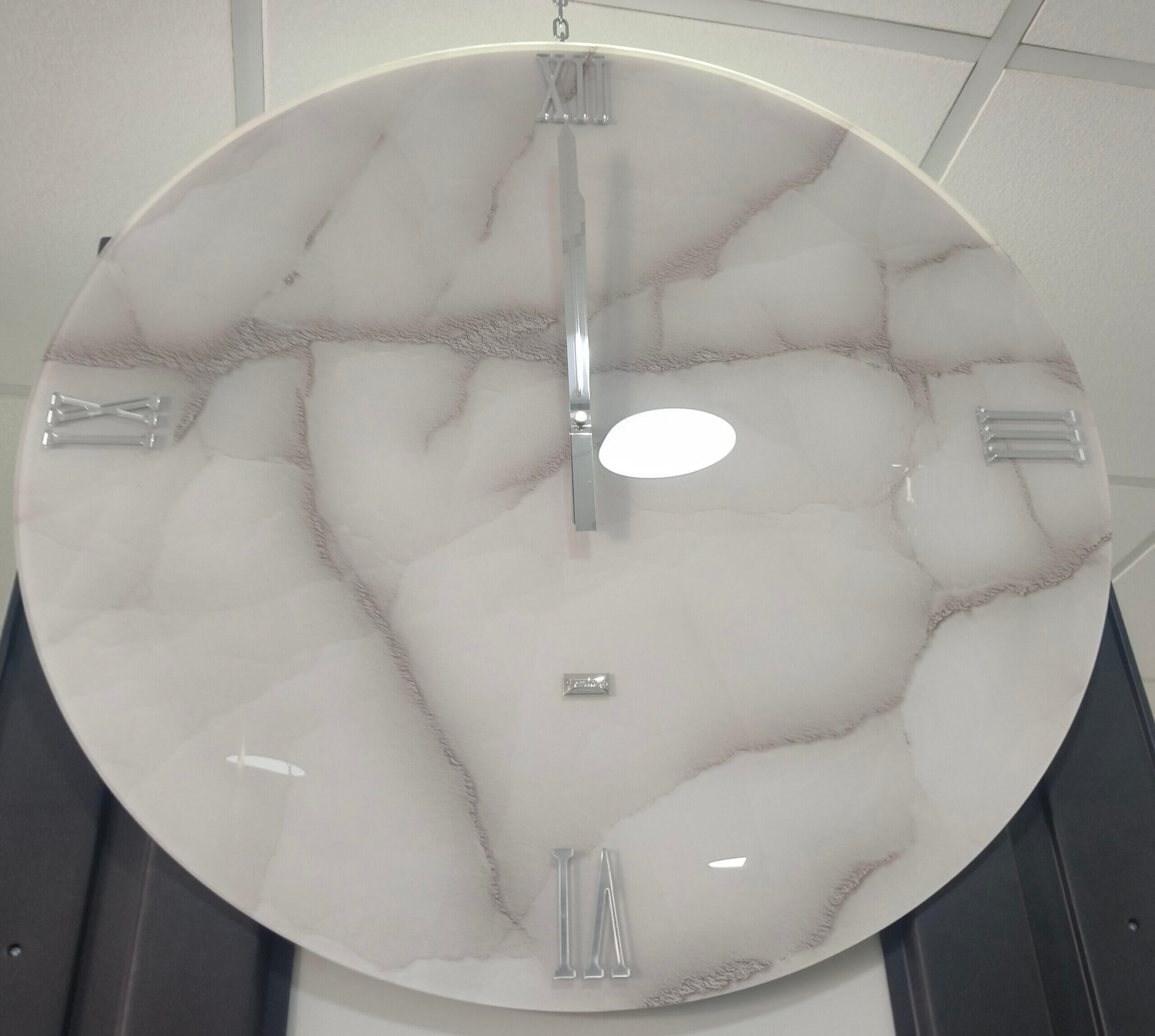 Orologio effetto marmo colore argento e bianco diametro 60 cm