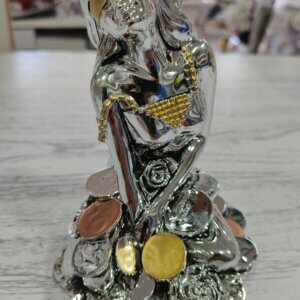 Dea benda scultura in argento dettagli in oro