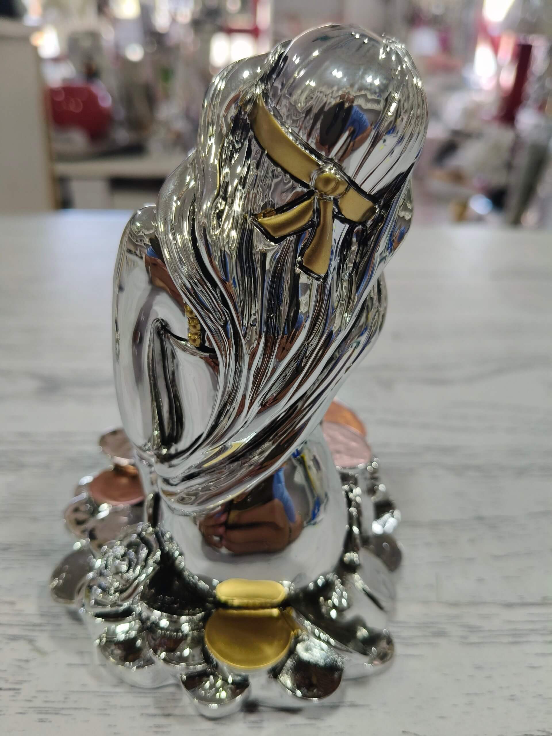 Dea benda scultura in argento dettagli in oro - immagine 3