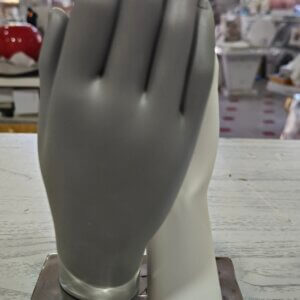 Scultura Mani Grigio e bianco base argento Bongelli